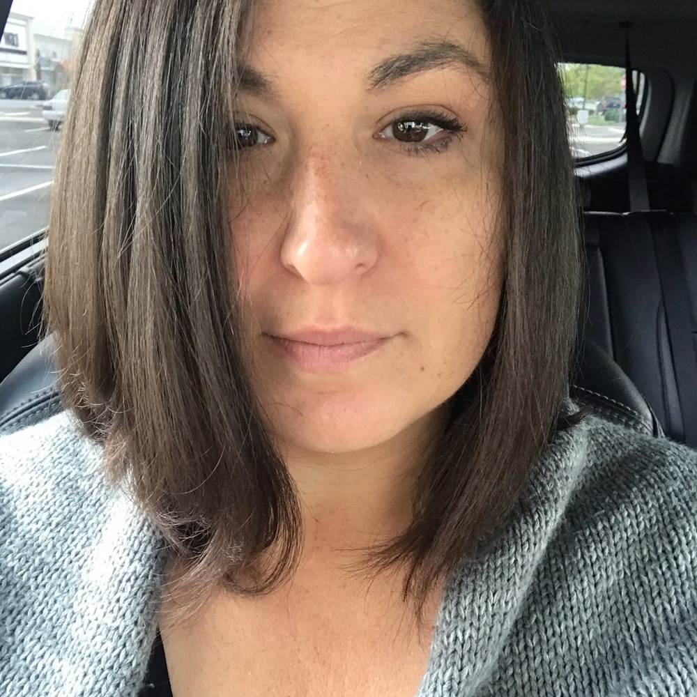 Meet your Posher, Lisa